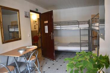 هتل Hostel 24