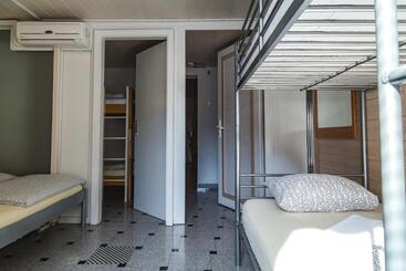 هتل Hostel 24