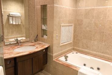 Les Hotel Tainan