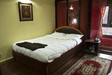 هتل Siddhi Home & Restaurant