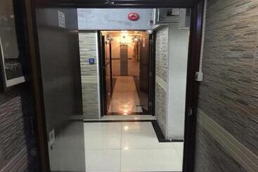 هتل Skycity Hostel