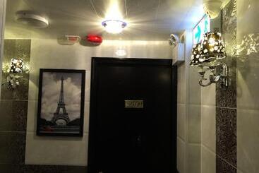 هتل Skycity Hostel