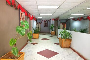 هتل The Lusaka