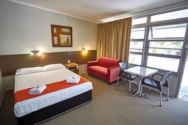 מוטל Anchorage Motor Inn