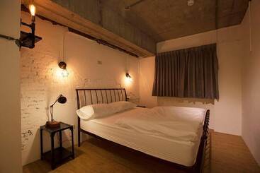 Mr. Lobster’s Secret Den Design Hostel