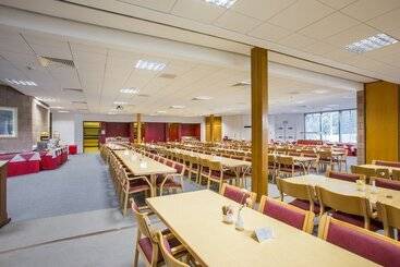 پانسیون Agnes Blackadder Hall Campus Accommodation