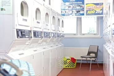 پانسیون Agnes Blackadder Hall Campus Accommodation