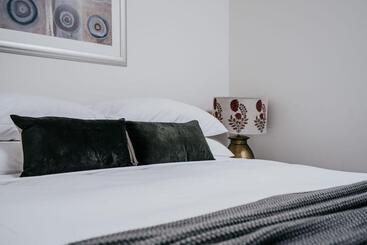 膳宿费 Albert Hotel Daylesford