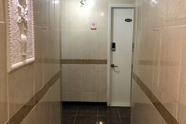 پانسیون Hostel Metro