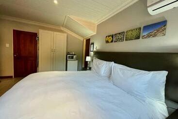 پانسیون Ilanda Guest House