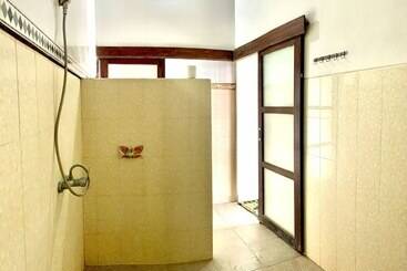 پانسیون Titi Sedana Homestay