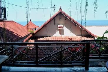 پانسیون Titi Sedana Homestay