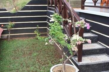 پانسیون Titi Sedana Homestay