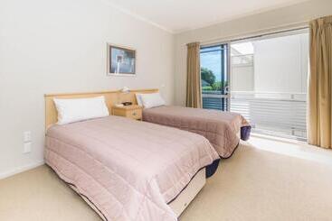 Raumati Sands Resort