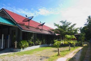 استراحتگاه Co Co House Samui
