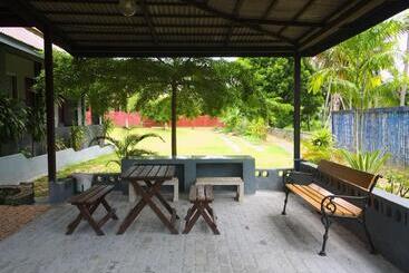 استراحتگاه Co Co House Samui