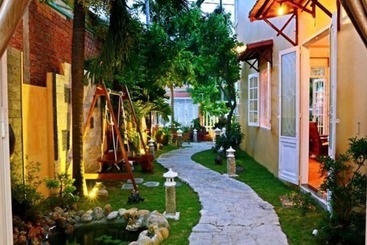تختخواب و صبحانه Green Garden Homestay