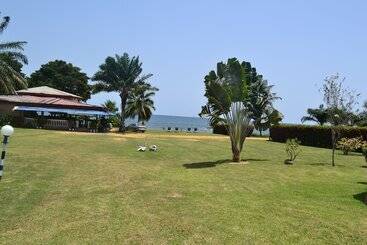 هتل Adrien Beach