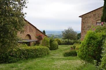 هتل Agriturismo Rigone In Chianti