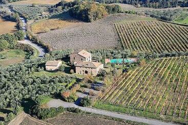هتل Agriturismo Rigone In Chianti