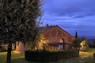 هتل Agriturismo Rigone In Chianti