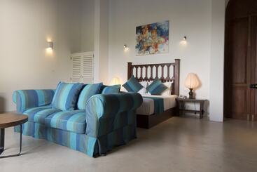 هتل Amaloh Boutique Resort