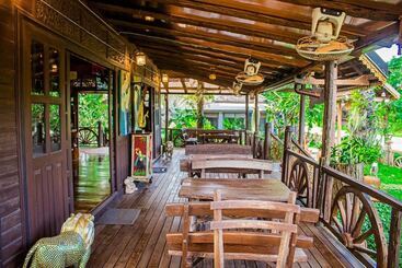 هتل Baan Baitan Resort