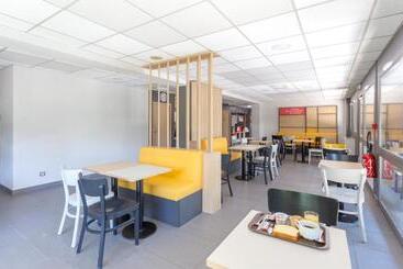 B&b Hotel Chambery La Cassine