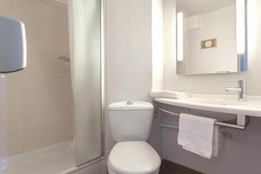 B&b Hotel Chambery La Cassine