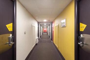B&b Hotel Chambery La Cassine