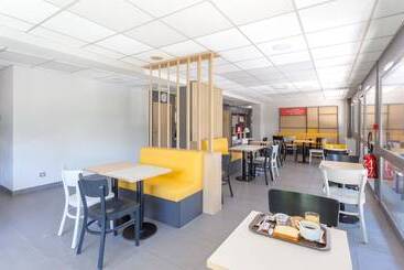 B&b Hotel Chambery La Cassine