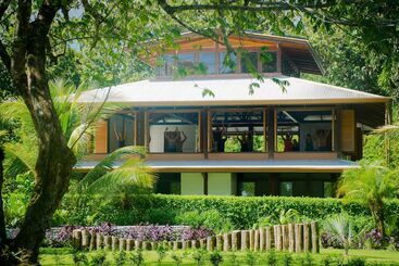 هتل Blue Osa Beach Resort & Spa