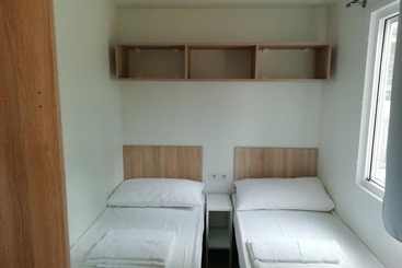 هتل Hu Firenze Certosa Camping In Town