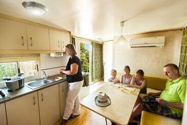 هتل Hu Firenze Certosa Camping In Town