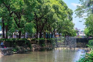 هتل Shin Yuan Park