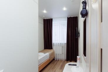 هتل Tourist Inn