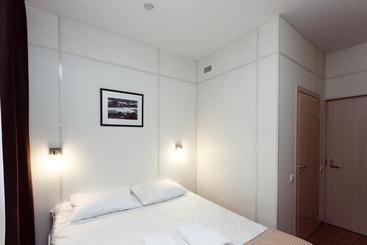 هتل Tourist Inn