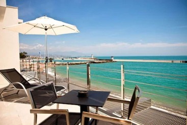 هتل Villa Azur