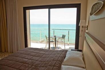 هتل Villa Azur
