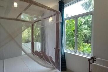 پانسیون Nooit Gedacht Holiday Resort Unawatuna