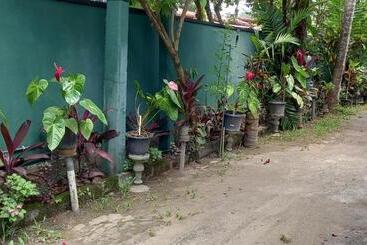 پانسیون Nooit Gedacht Holiday Resort Unawatuna