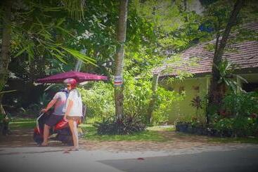 پانسیون Nooit Gedacht Holiday Resort Unawatuna