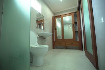 پانسیون Rena Segara House Kuta
