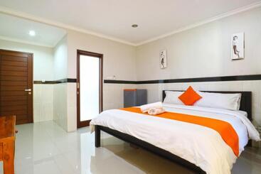 پانسیون Rena Segara House Kuta