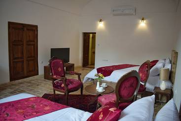 Hooman Boutique Hotel