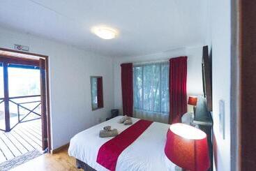 تختخواب و صبحانه Amper Bo Guest House