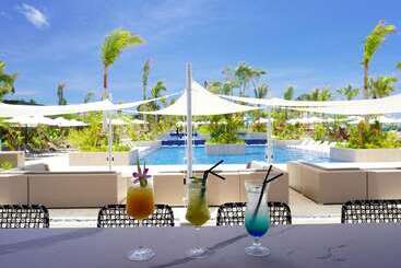 Fusaki Beach Resort Hotel & Villas