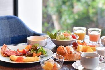 Fusaki Beach Resort Hotel & Villas