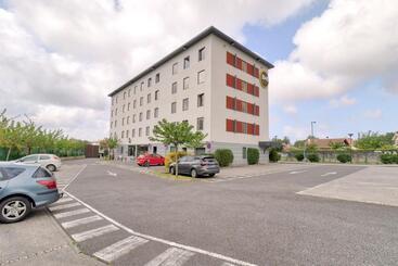 B&b Hotel Bayonne Tarnos
