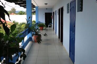 هتل Costa Azul County Beach
